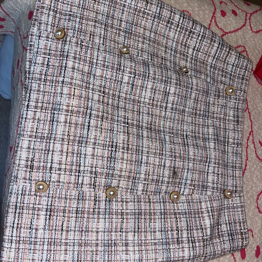 Pink tweed button detail skirt - Picture 2 of 4